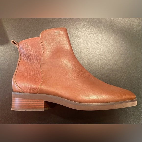 Cole Haan River W26414 Boots Women’s Tan Leather Ankle Chelsea Bootie Size 11B - Picture 2 of 10